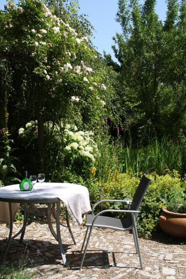 Ferienwohnung Gartenreich Obereisenheim Exterior photo